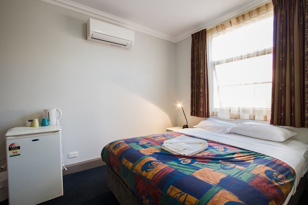 The Emperors Crown Hostel Перт Экстерьер фото